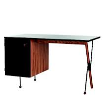 Desk 62