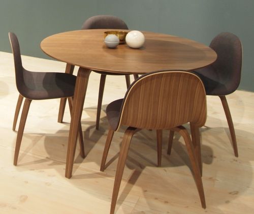 GUBI Dining Table, Round