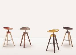 Plumage stool