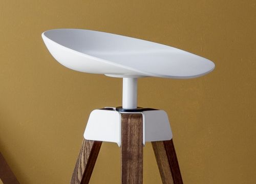 Plumage stool